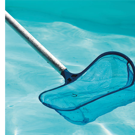 10 accessoires indispensables pour une piscine - Ma Piscine et Moi